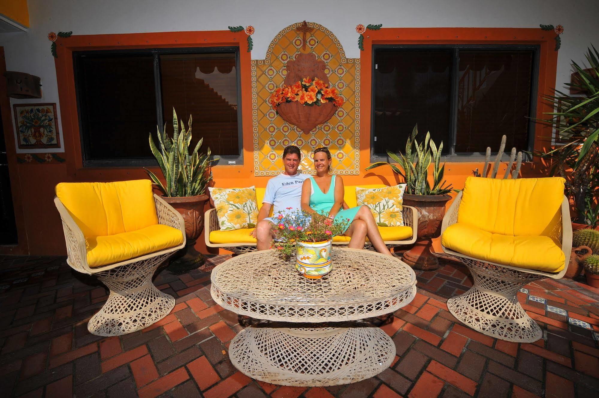Hotel Blue Seas Courtyard Lauderdale-by-the-Sea Esterno foto