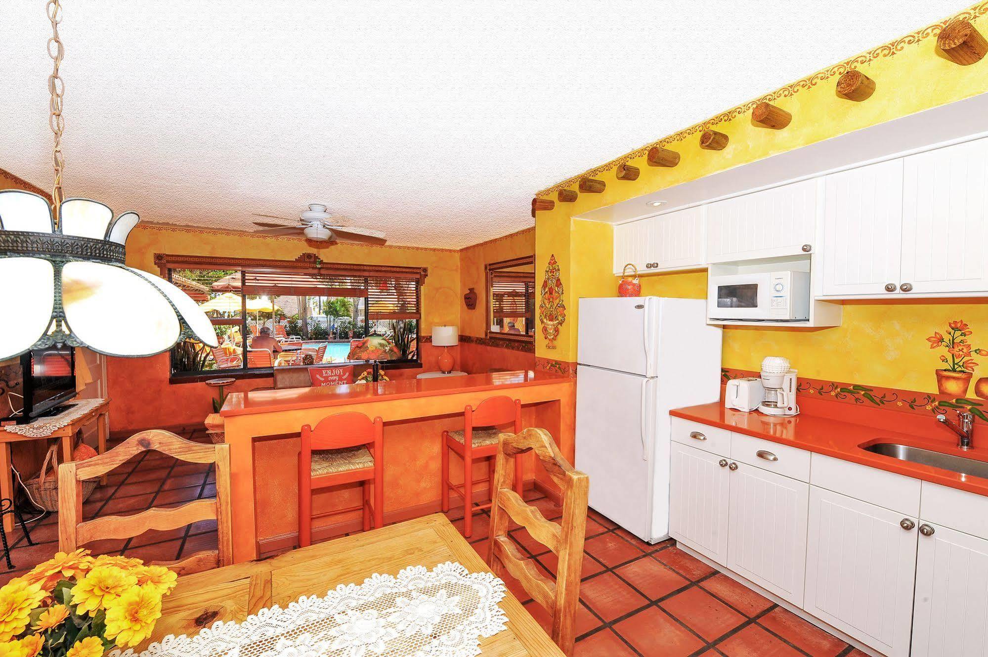 Hotel Blue Seas Courtyard Lauderdale-by-the-Sea Esterno foto