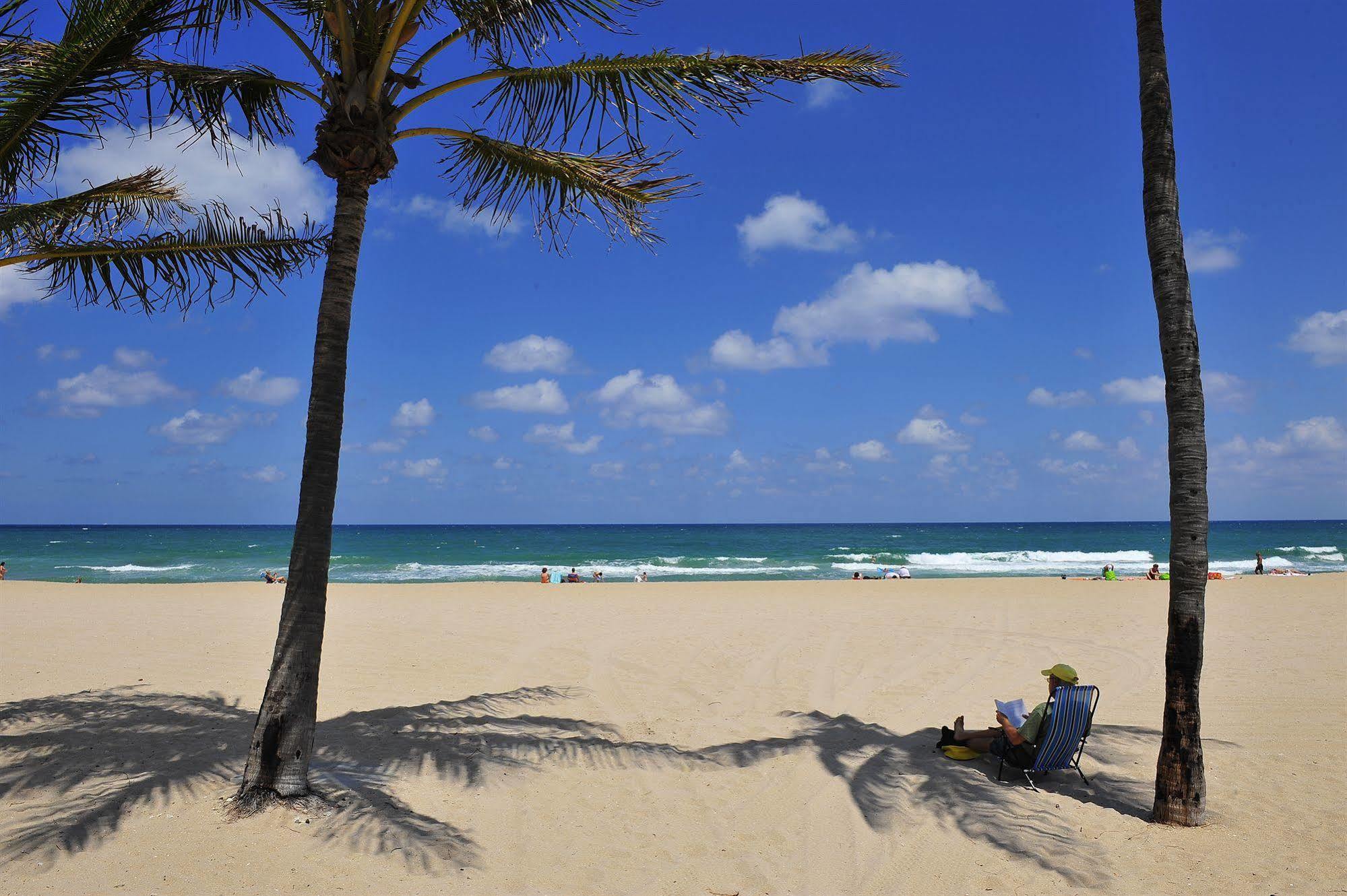 Hotel Blue Seas Courtyard Lauderdale-by-the-Sea Esterno foto